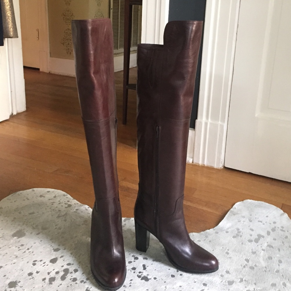 Saks of fifth avenue Italian leather boots!